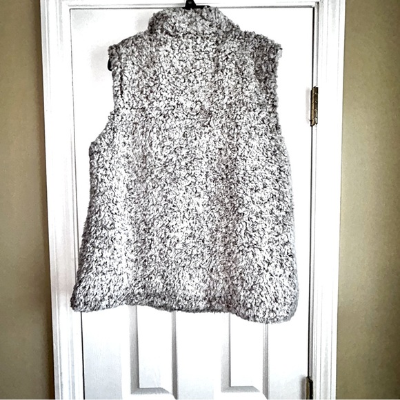 Dylan Gray Sherpa Vest for Layering Size large - Picture 3 of 3